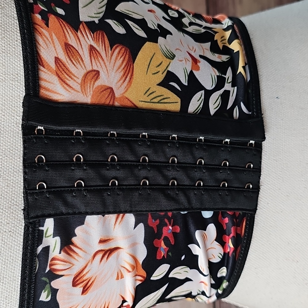 NEW SHEIN BLACK FLORAL EYELASH TRIM UNDERWIRE CORSET - Picture 5 of 11